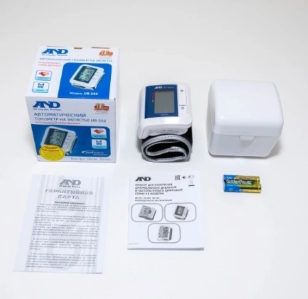 Тонометр AND UB-202 автомат.ический на запястье детальное фото в интернет-аптеке "Фармсервис" Тонометр AND UB-202 автомат.ический на запястье детальное фото в интернет-аптеке "Фармсервис"