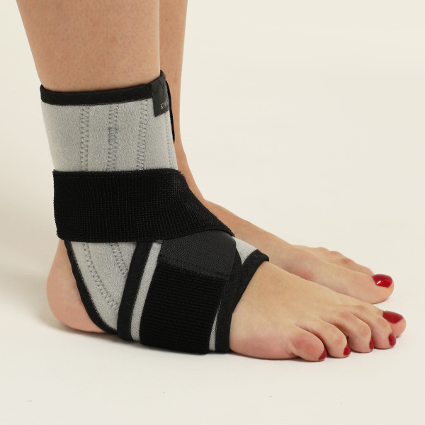 Бандаж на голеностопный сустав Крейт F-218 в виде восьмерки, 2 ребра, размер универсальный (cерый) фото в интернет-аптеке "Фармсервис"